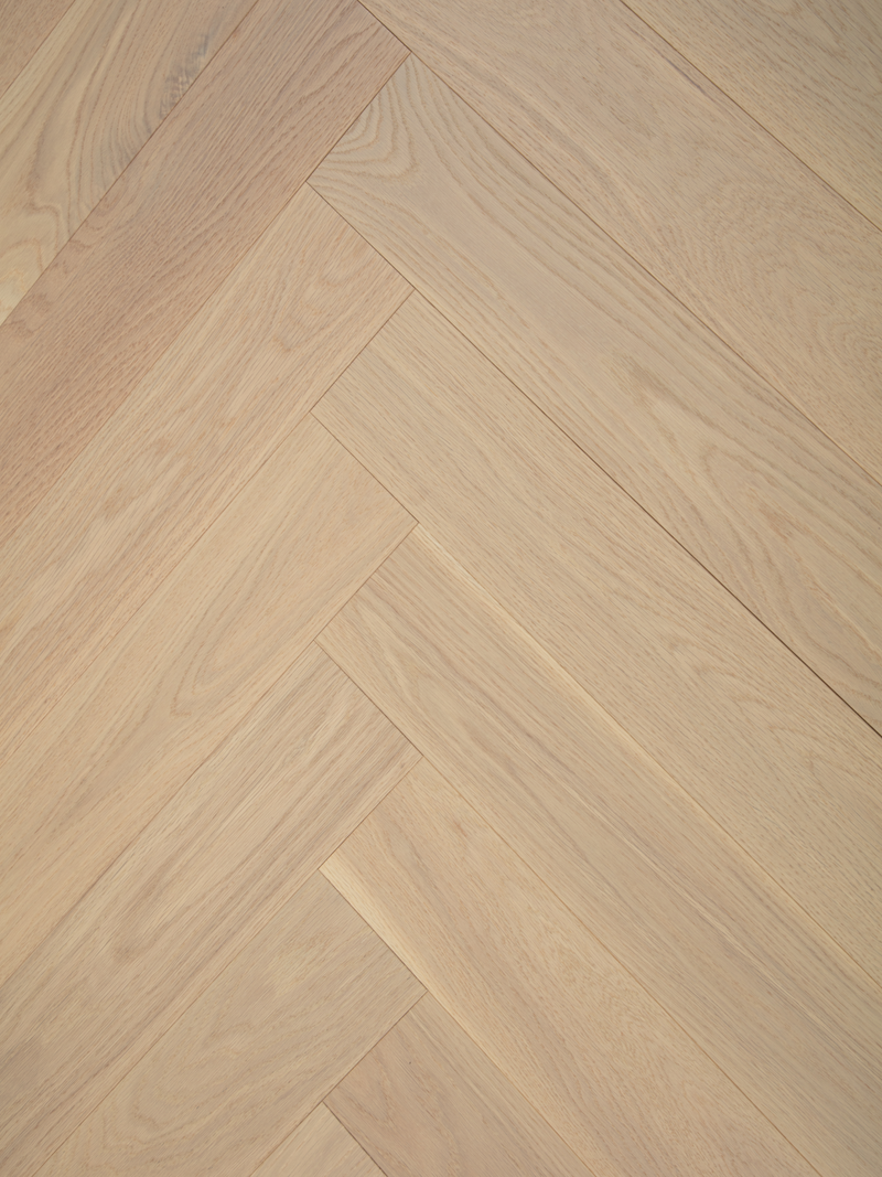 Engineer Hardwood - Herringbone - Naked Oak