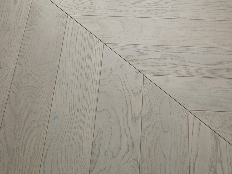 Engineer Hardwood - Chevron - Snow Flake